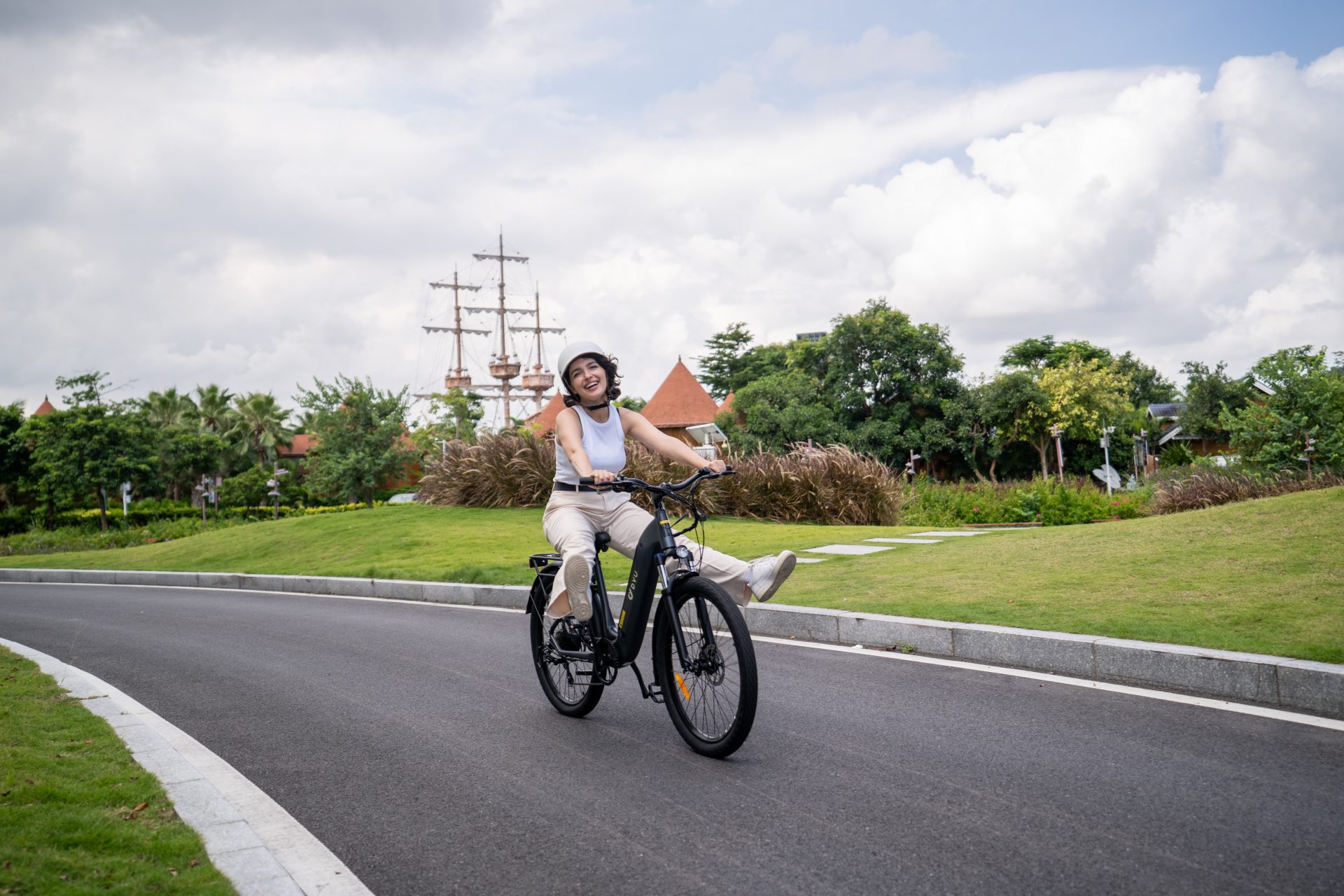 The Ultimate Guide to Choosing the Right Folding E - Bike: From Tiny Apartments to Long - Distance Trips 5