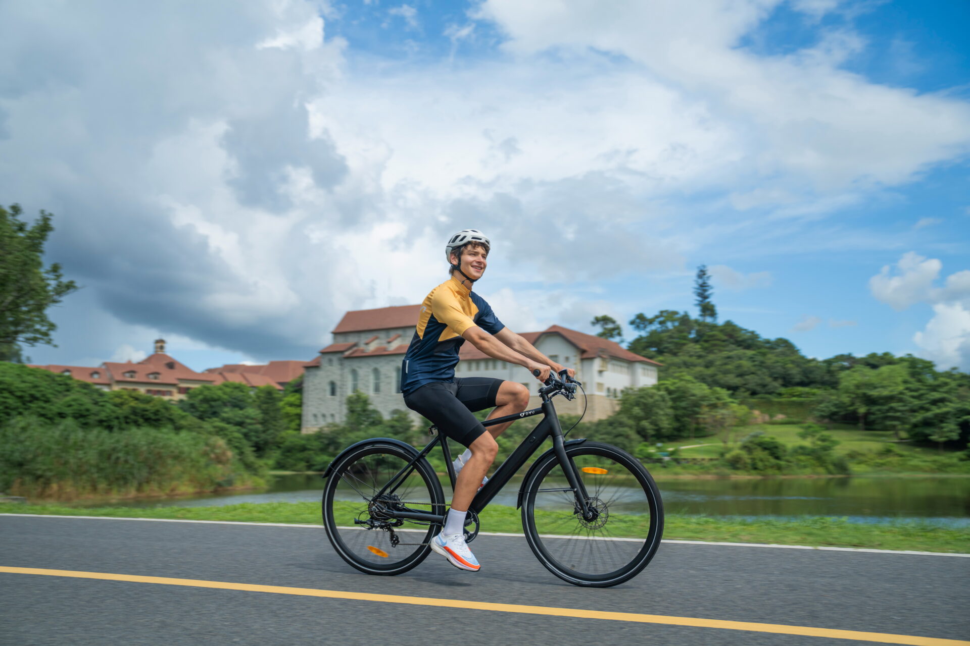 The DYU Stroll 1: Can This Affordable E-Bike Challenge TENWAYS' Dominance? 3
