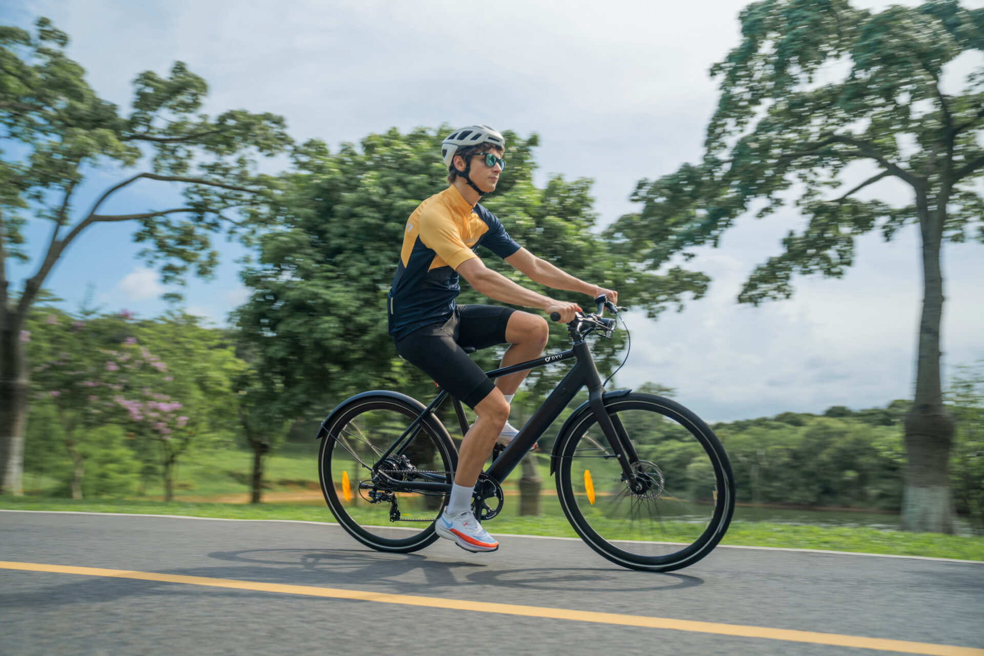 The DYU Stroll 1: Can This Affordable E-Bike Challenge TENWAYS' Dominance? 4