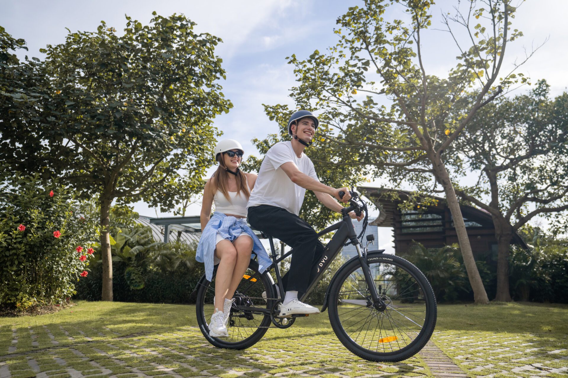 5 Reasons an E-Bike Should Be Your Next Commuter 4