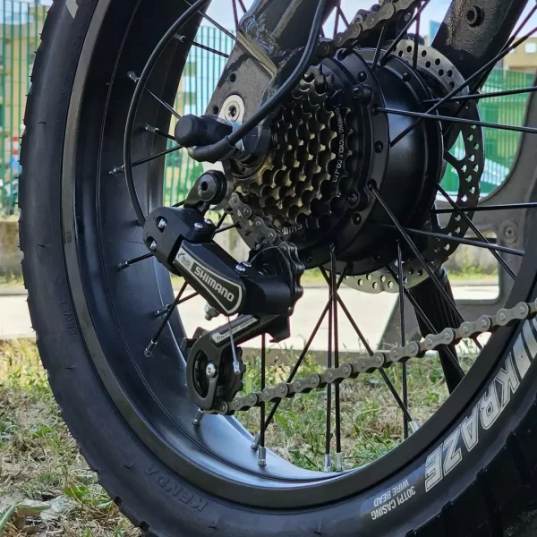 Tornado V1.0 250W Electric Fat Bike with Integrated Battery – Powerful and Versatile - obrazek 2