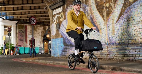 Brompton Electric C Line 4-Speed Urban Folding Bike - 45 Mile Range, Smart Pedal Assist - Image 2