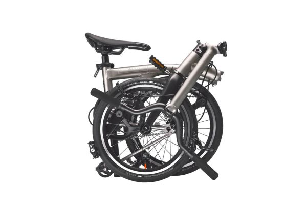 Brompton T Line One 1-Speed Folding Bike | Blasted Titanium, Mid Handlebar - Image 4