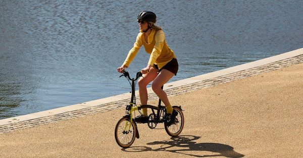 Brompton x Tour de France C Line 6-Speed Folding Bike - Leaders Yellow, Mid Handlebars - Image 2