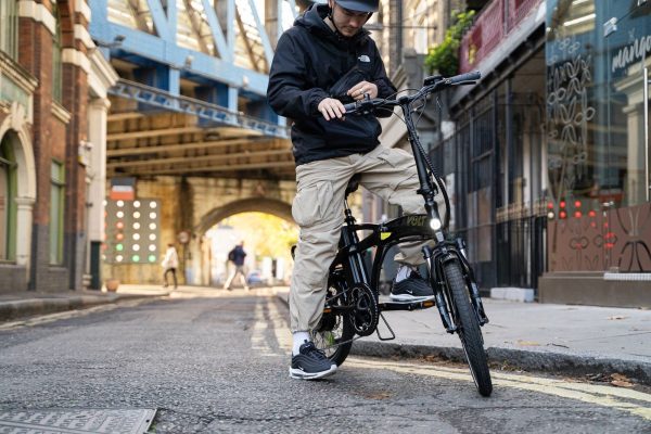 Volt Metro Foldable Electric Bike – Stylish Urban Commuter with Enhanced Ride Comfort - Image 2