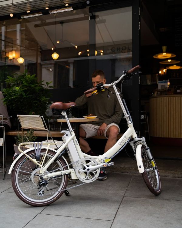 Volt Metro LS Foldable E-Bike – Stylish Low Step Frame for Easy Urban Commuting - Image 2