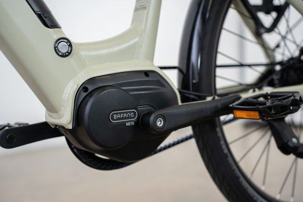 Volt Regent Step-Through Electric Bike – Classic Comfort Meets Modern Power - Image 6