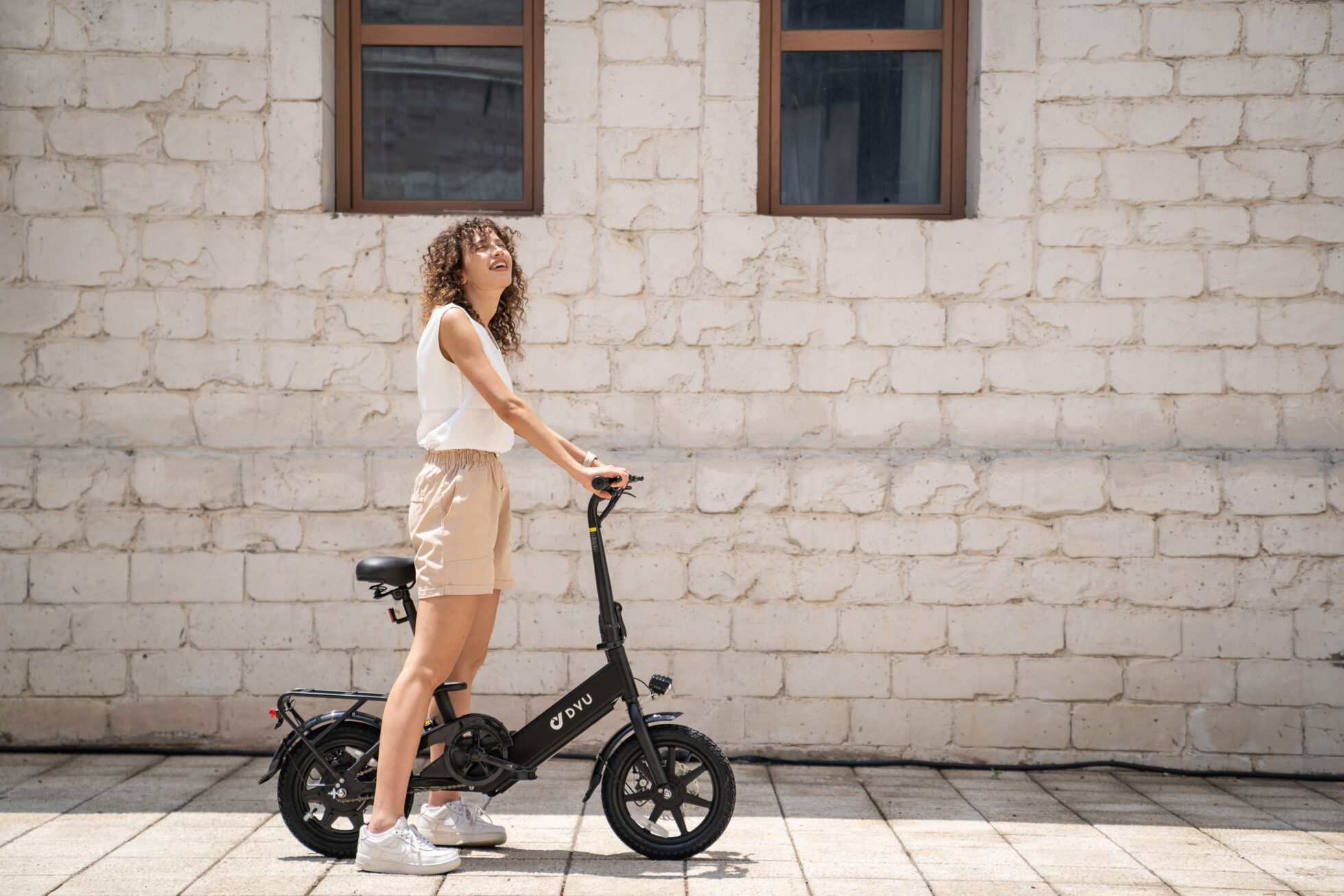 Car or Foldable E-Bike? Why I Now Choose the DYU C3 for City Travel 4