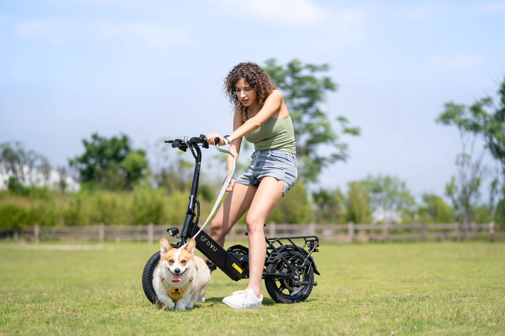 Car or Foldable E-Bike? Why I Now Choose the DYU C3 for City Travel 5