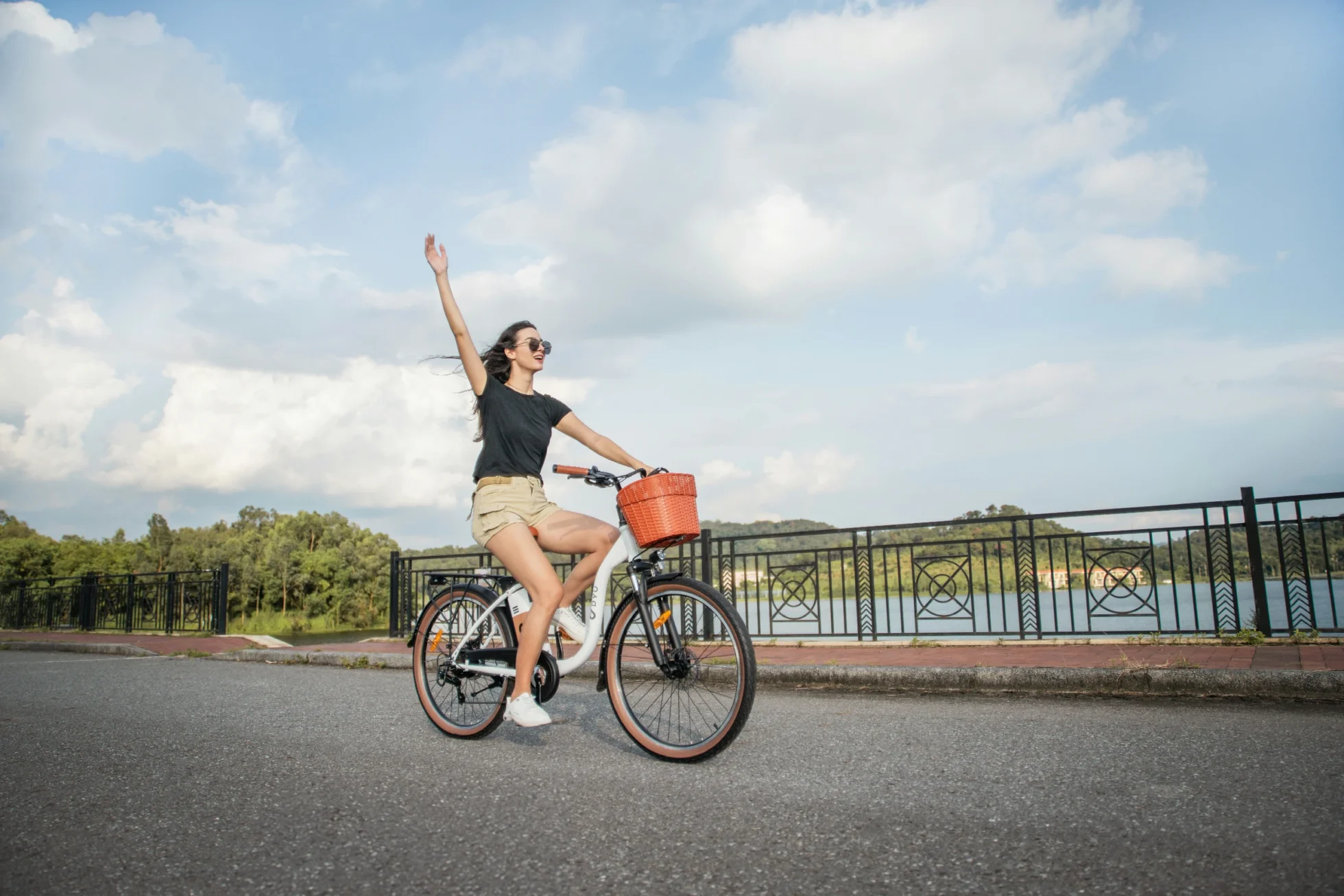 DYU C6 Pro Review: Honest Results After Two Months of Commuting 3